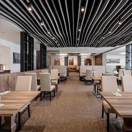 Regina Hotelsuites-2